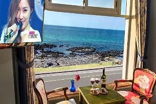 Hotel Whitehouse Jeju